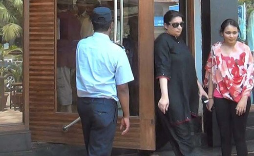 smriti irani hot